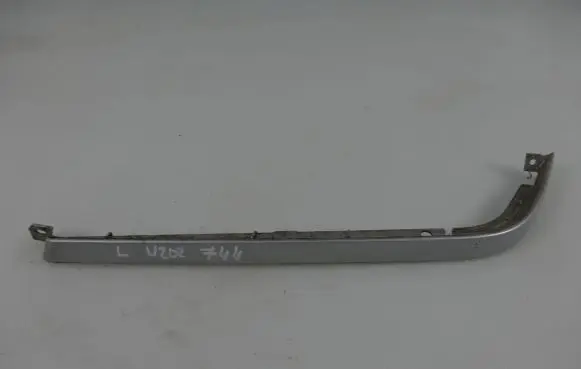Mercedes-Benz C W202 Under headlight/headlamp trim 2028260577