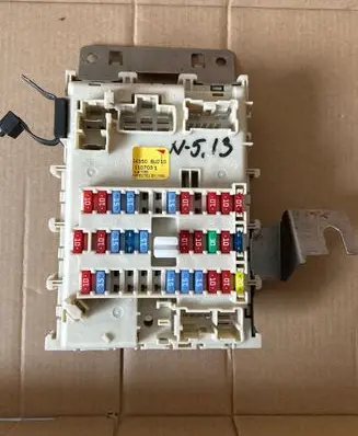Nissan Almera Tino Fuse box set 24350BU210 1107031 1058