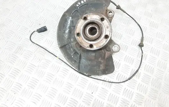 Volvo XC90 Front wheel hub 31200297