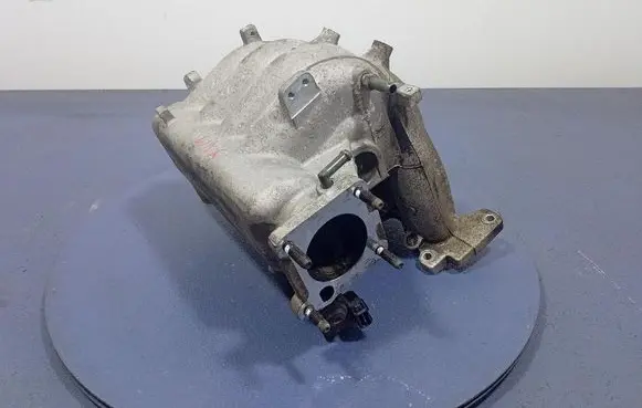 Audi Coupe Intake manifold 
