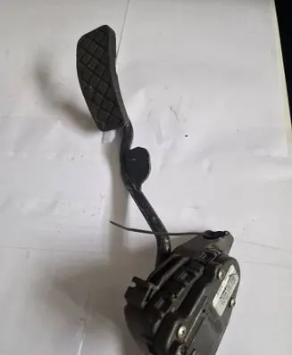 Audi A4 S4 B7 8E 8H Accelerator throttle pedal 6PV00777033 8E2721523C