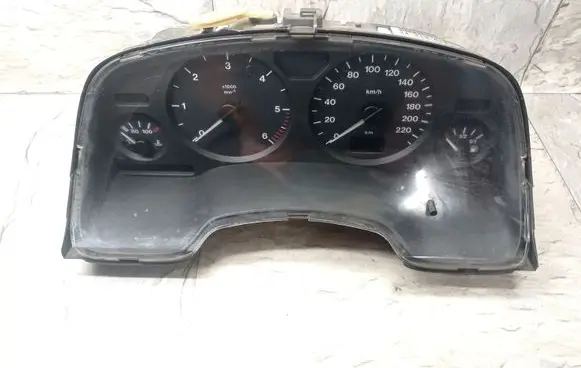 Opel Zafira A Speedometer (instrument cluster) 24419561