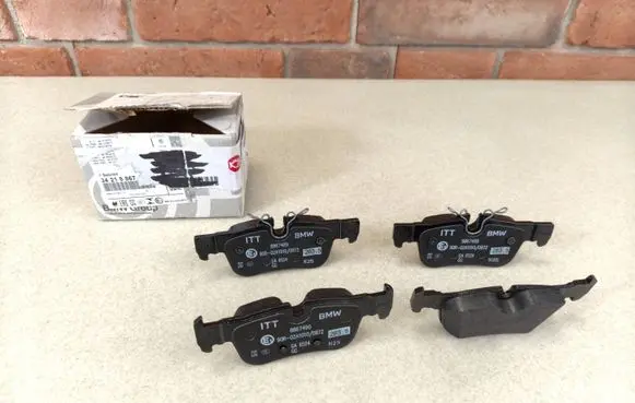 BMW X1 F48 F49 Brake pads (rear) 8867488