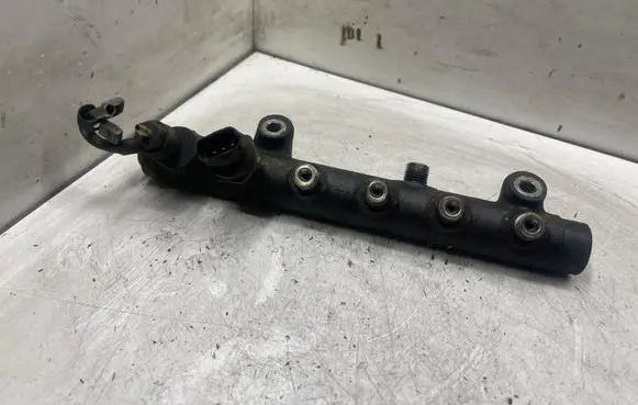 Opel Astra H Fuel main line pipe 0445214094