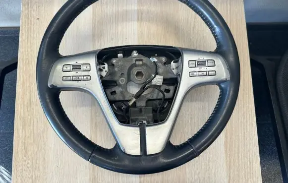 Mazda 3 II Steering wheel