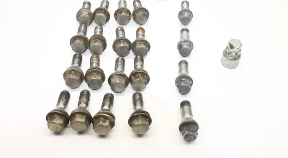 Volvo V70 Nuts/bolts 