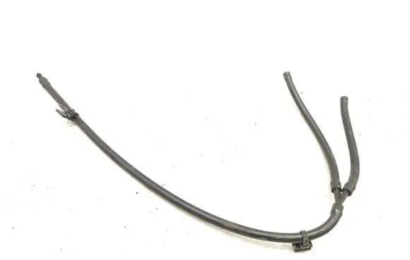 Volvo XC40 Windshield washer fluid hose 
