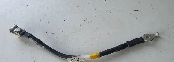Lexus CT 200H Negative earth cable (battery)