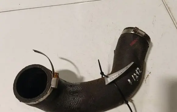 Volvo S60 Intercooler hose/pipe 