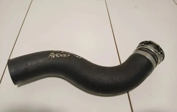 Toyota Avensis T250 Intercooler hose/pipe