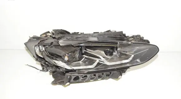 BMW i4 Headlight/headlamp 5A19352