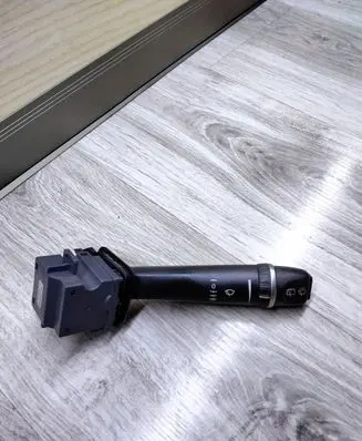 Volvo XC90 Wiper control stalk 30798529