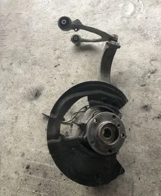 BMW X5 E70 Front wheel hub 31216773783 6773783