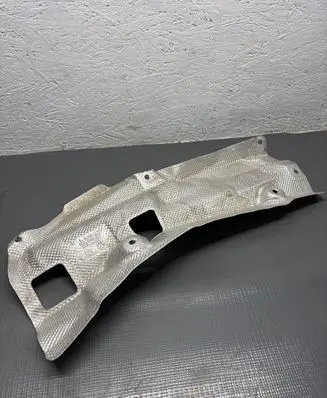 Porsche Cayenne (9Y0 9Y3) Heat shield in engine bay 4M0825662