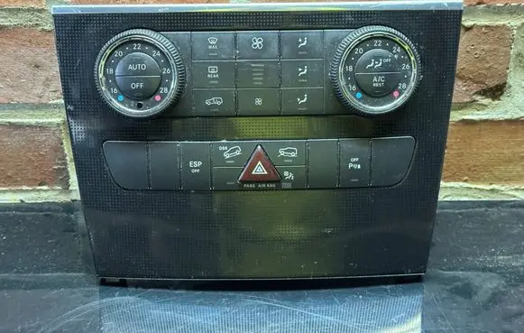 Mercedes-Benz ML W164 Climate control unit A2518707289 A2518205089 5HB96491433