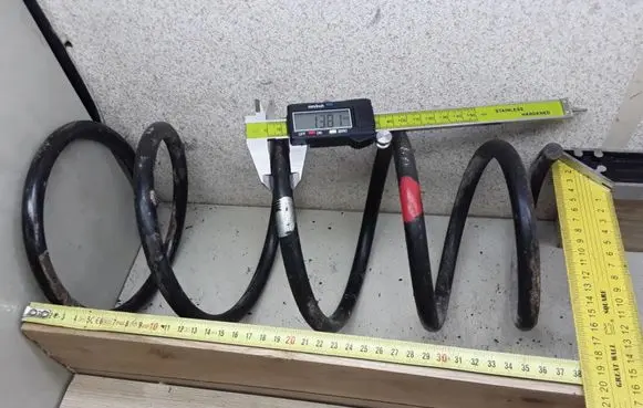 Nissan Primera Front coil spring