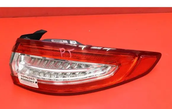 Ford Mondeo MK I Rear/tail lights 3S7313404FH