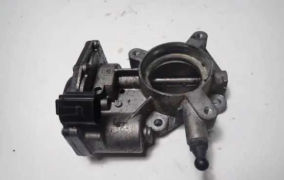 Opel Insignia A Throttle body valve 50568200