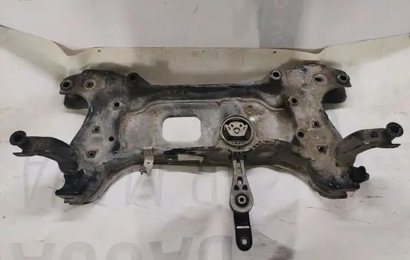 Skoda Yeti (5L) Front subframe 1K0199315