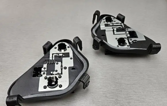 BMW 3 F30 F35 F31 Tail light bulb cover holder 7313043 63217313043 7313044