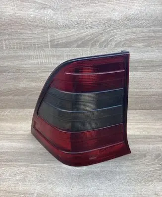 Mercedes-Benz C W202 Rear/tail lights 2028203962