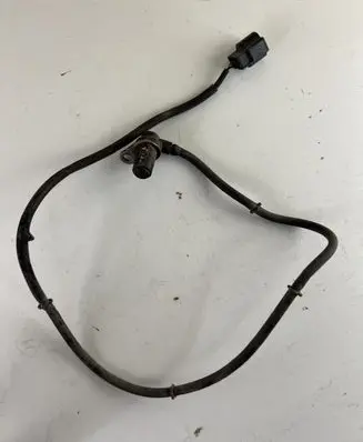 Mitsubishi Pajero ABS brake wheel speed sensor 17132019
