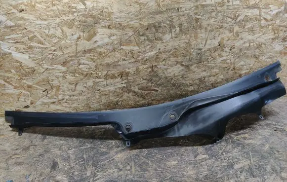 Mercedes-Benz CL C215 Wiper trim 2208300128