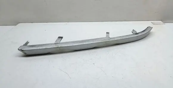 BMW 3 E46 Under headlight/headlamp trim 8208482