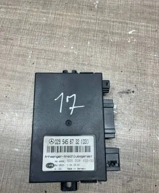 Mercedes-Benz C W203 Tow bar trailer control unit/module A0295456732 5DS00810201