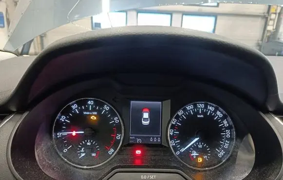 Skoda Octavia Mk3 (5E) Speedometer (instrument cluster) 5E0920871B VDD02429 1455020457