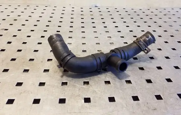 Land Rover Range Rover Sport L320 Engine coolant pipe/hose 922217