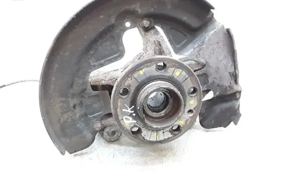 Volvo V70 Front wheel hub spindle knuckle