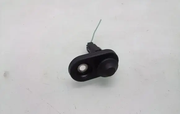 Toyota Auris 150 Loading door sensor L95