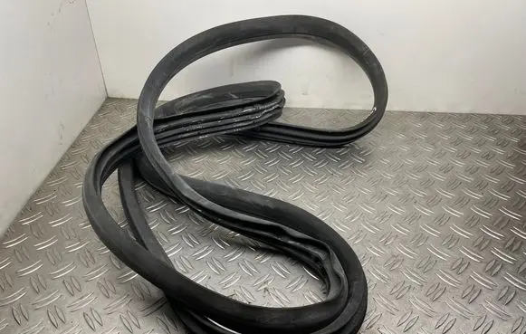 Ford Transit - Tourneo Connect Front door rubber seal 