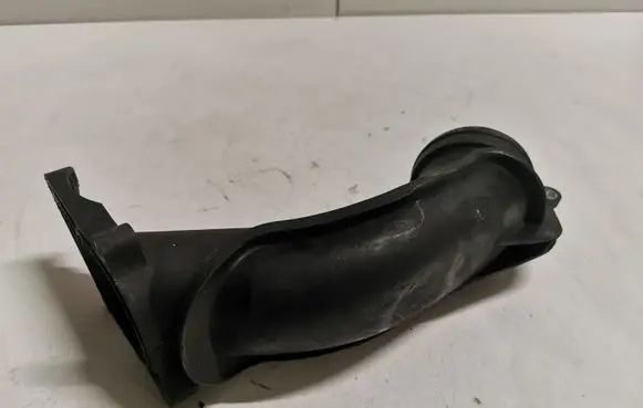 Audi A8 S8 D3 4E Air intake hose/pipe 4E0199307BD