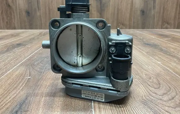 Mercedes-Benz SL R129 Throttle valve 1131410025