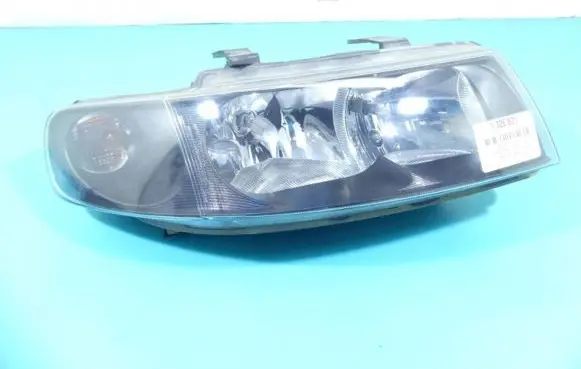 Seat Toledo II (1M) Headlight/headlamp 1M2941016 IMPRK1326801
