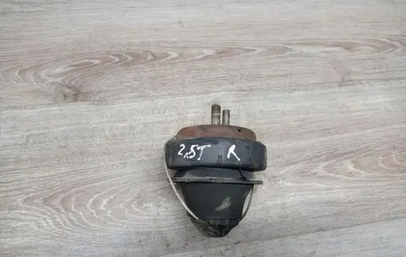 Volvo S60 Engine mount bracket 9485551