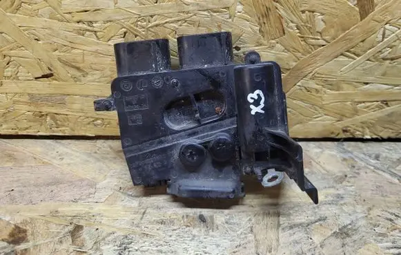 BMW X3 F25 Fuel injection high pressure pump 9227458
