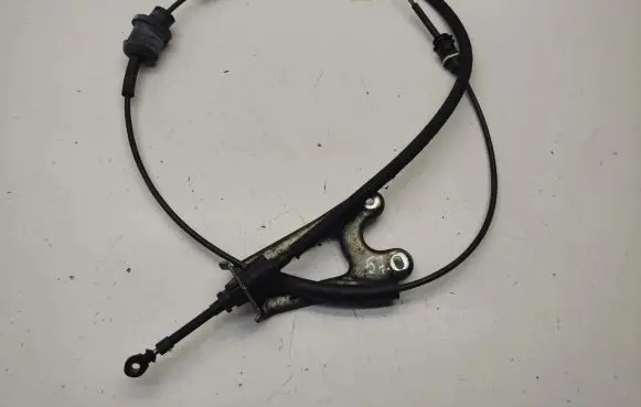 Gear shift cable linkage