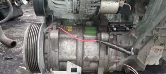 Renault Laguna I Air conditioning (A/C) compressor (pump) 7439144039 9144039