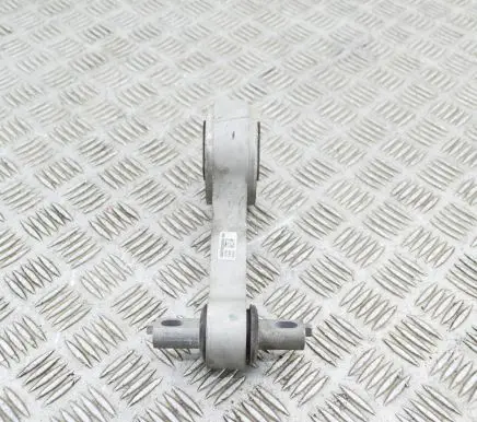 Maserati Ghibli Engine mount bracket 06700036300 670003630