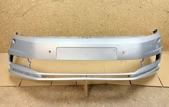 Volkswagen Touran III Front bumper 5TA807221A 5TA807217A