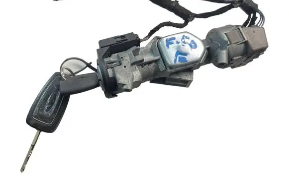 Ford Focus Ignition lock 3M513F880AE