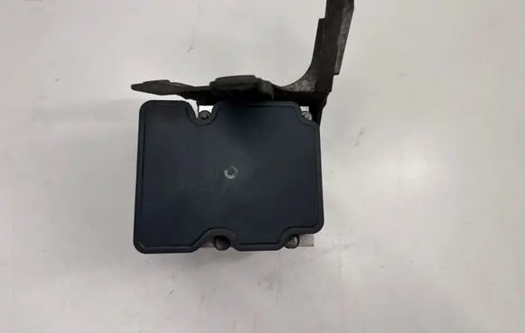 Chevrolet Camaro ABS Pump 84502351