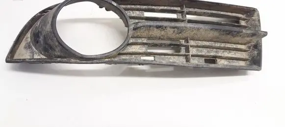 Volkswagen Touran I Front bumper lower grill 1t0853665