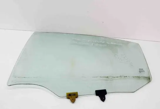 Nissan Primera Rear door window glass 43R00049