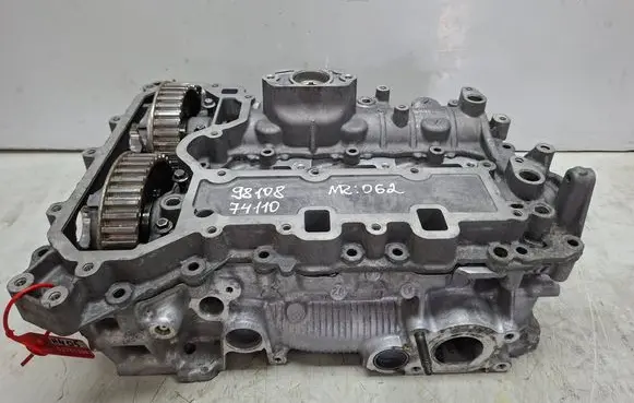 Peugeot 2008 I Engine head S27612062 9810874110