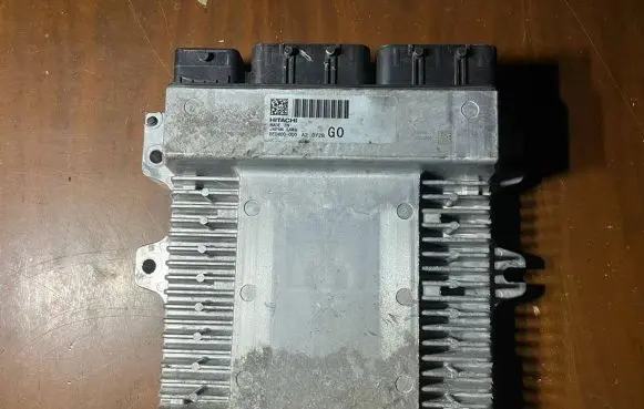 Infiniti Q50 Engine control unit/module BED400000