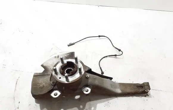 Land Rover Range Rover L405 Front wheel hub LR140810